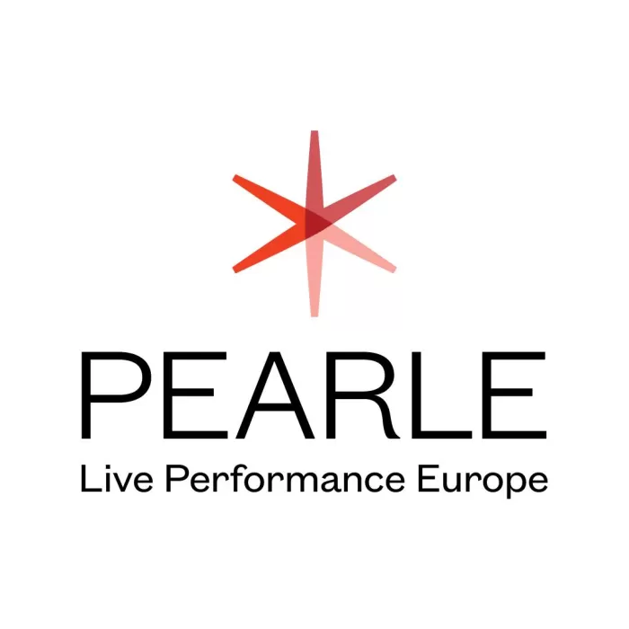 Pildil on Pearle'i logo, mille ülaosas on kuueharuline punast värvi tärn ning alaosas on kirjas "PEARLE Live Performance Europe".