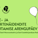 Helerohelisel taustal on kirjas "LASTE- JA NOORTENÄIDENDITE KIRJUTAMISE ARENGUPÄEV" ning selle kõrval paremal on joonistatud kaks valget õhupalli. Teksti kohal on Eesti Lastekirjanduse Keskuse, Eesti Noorsooteatri ja Eesti Teatri Agentuuri logo.
